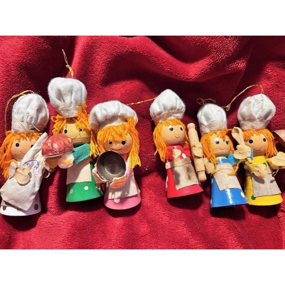 VTG Kurt Adler Chef Girls w/Hats Handpainted 4